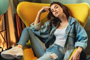 girl in chair 